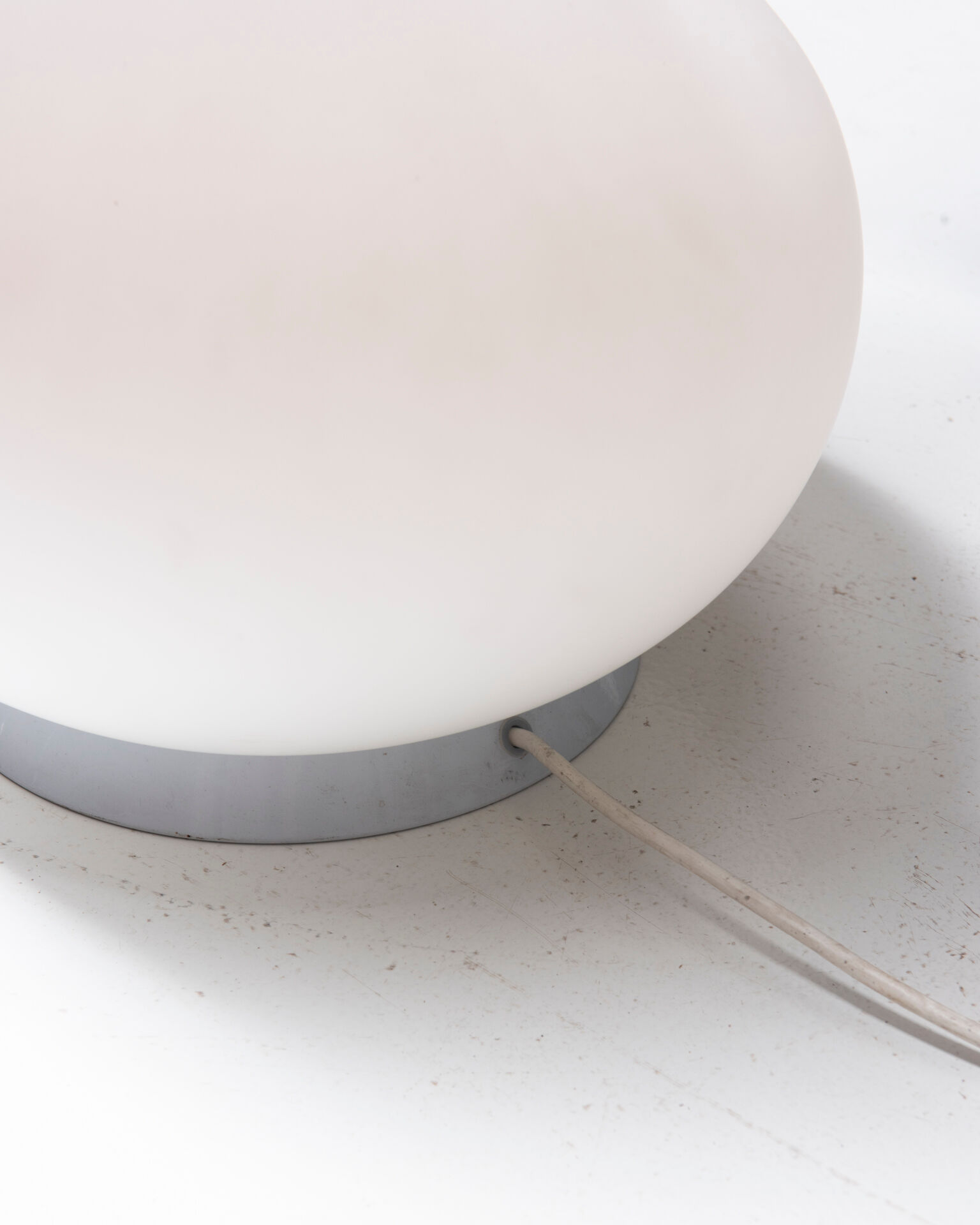 Floor lamp in white opaline glass, 1970's, italy