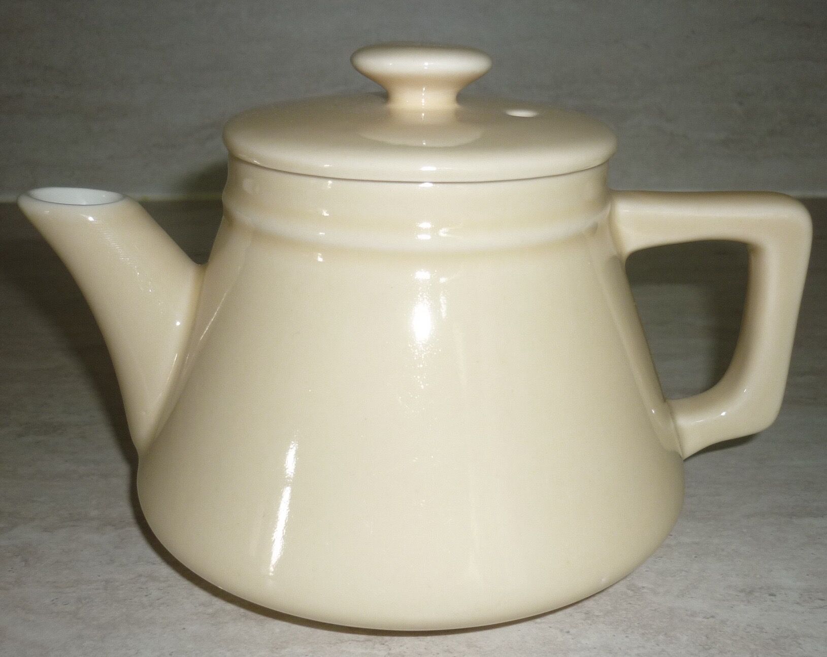 Coffee maker, teapot