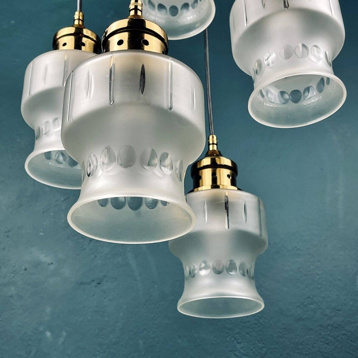 Mid-century glass cascade chandelier, Italy, 1970s.