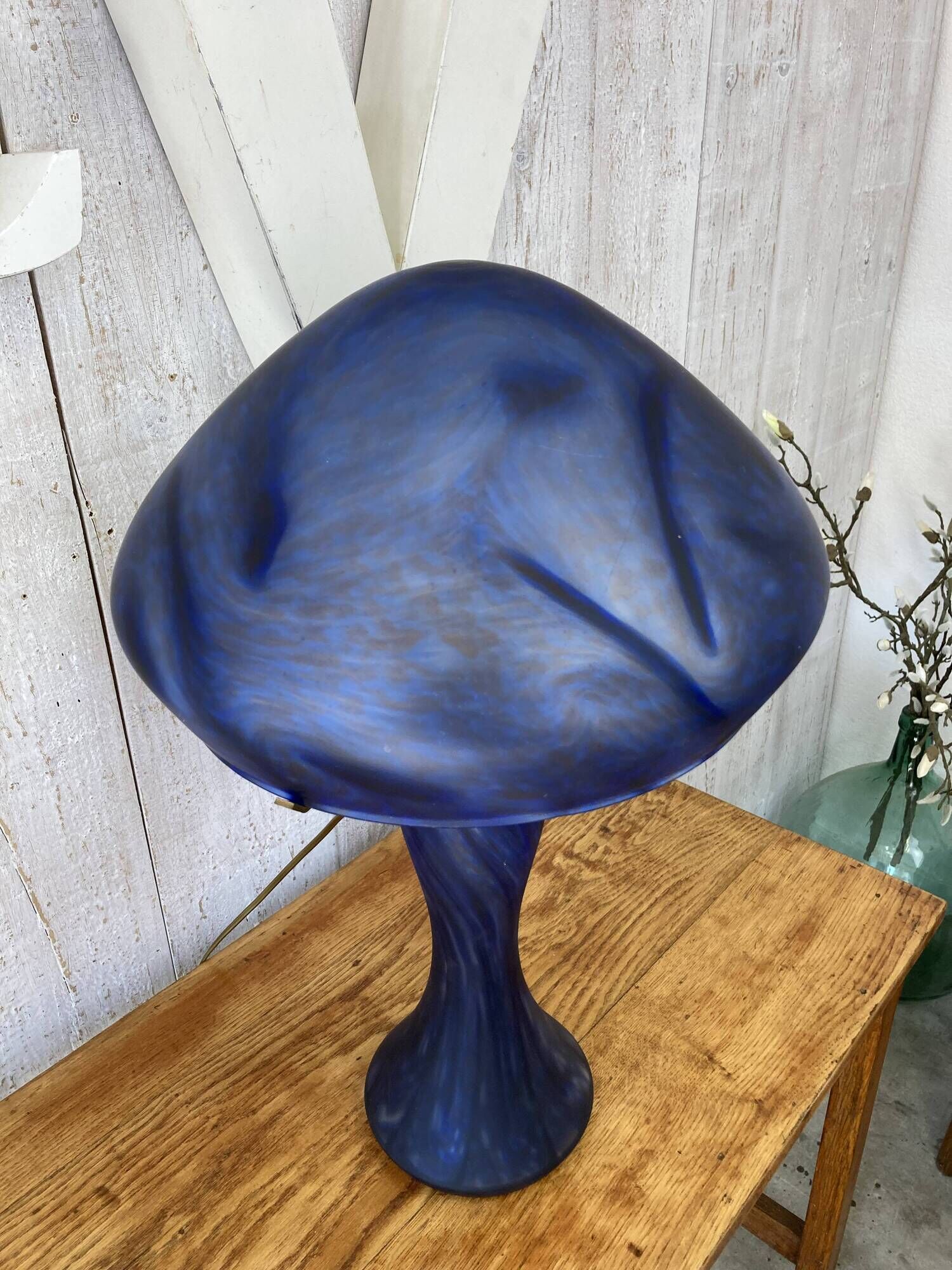 Mushroom lamp