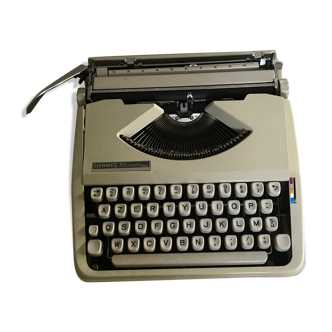 Machine à écrire Hermès baby