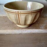 Straw yellow lunch bowl and ochre stripes