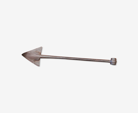 Iron arrow