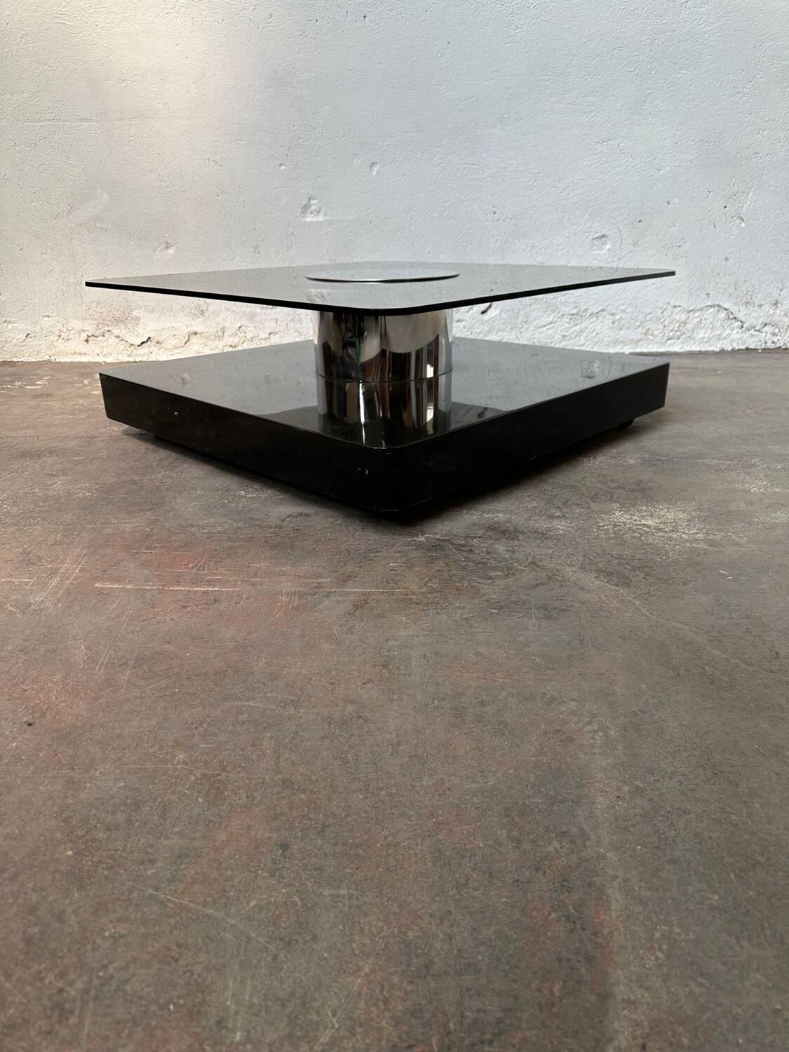 Table basse carrée design Marco Fantoni pour Tecno