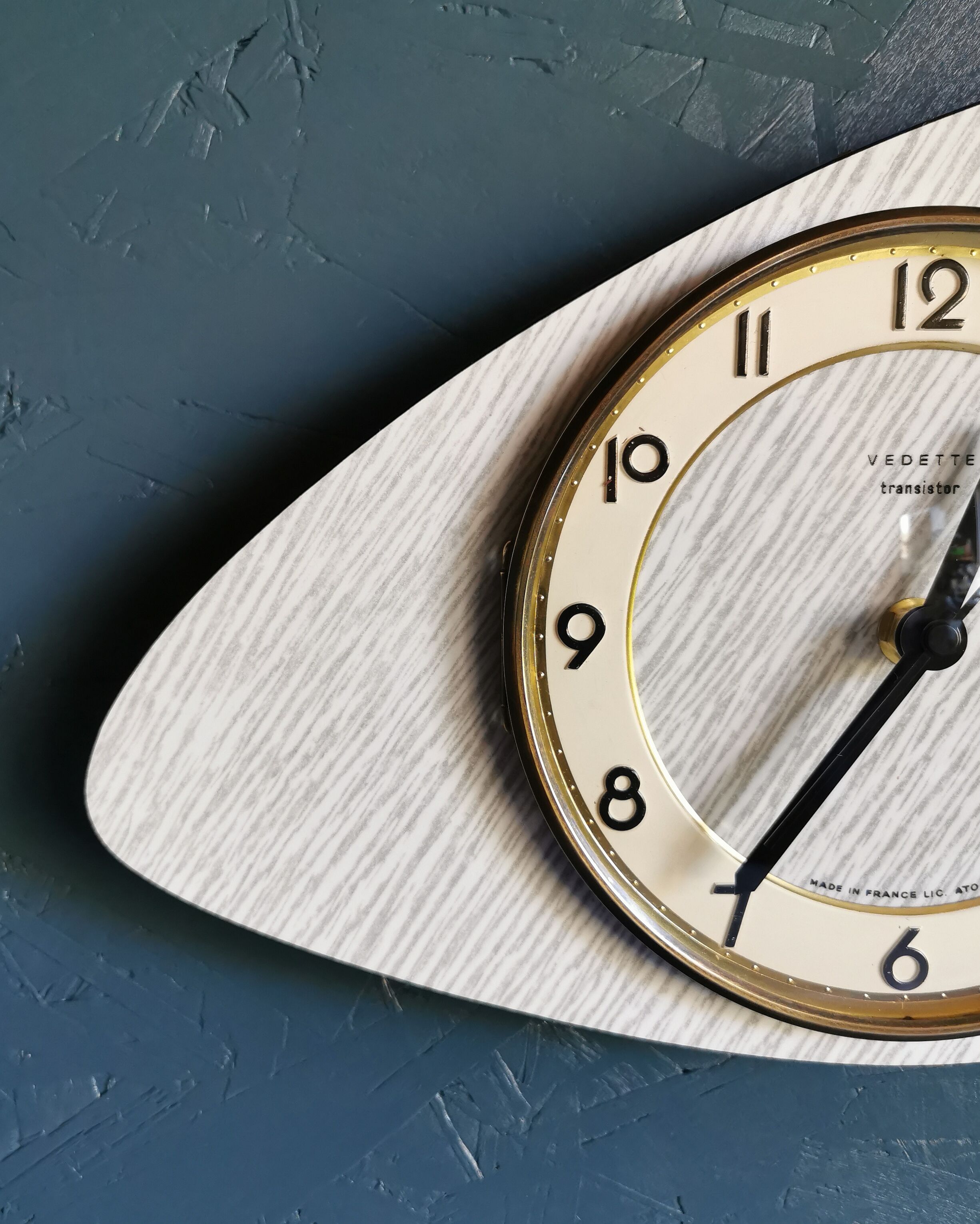 Vintage formica clock asymmetrical silent wall clock "Vedette transistor gray"