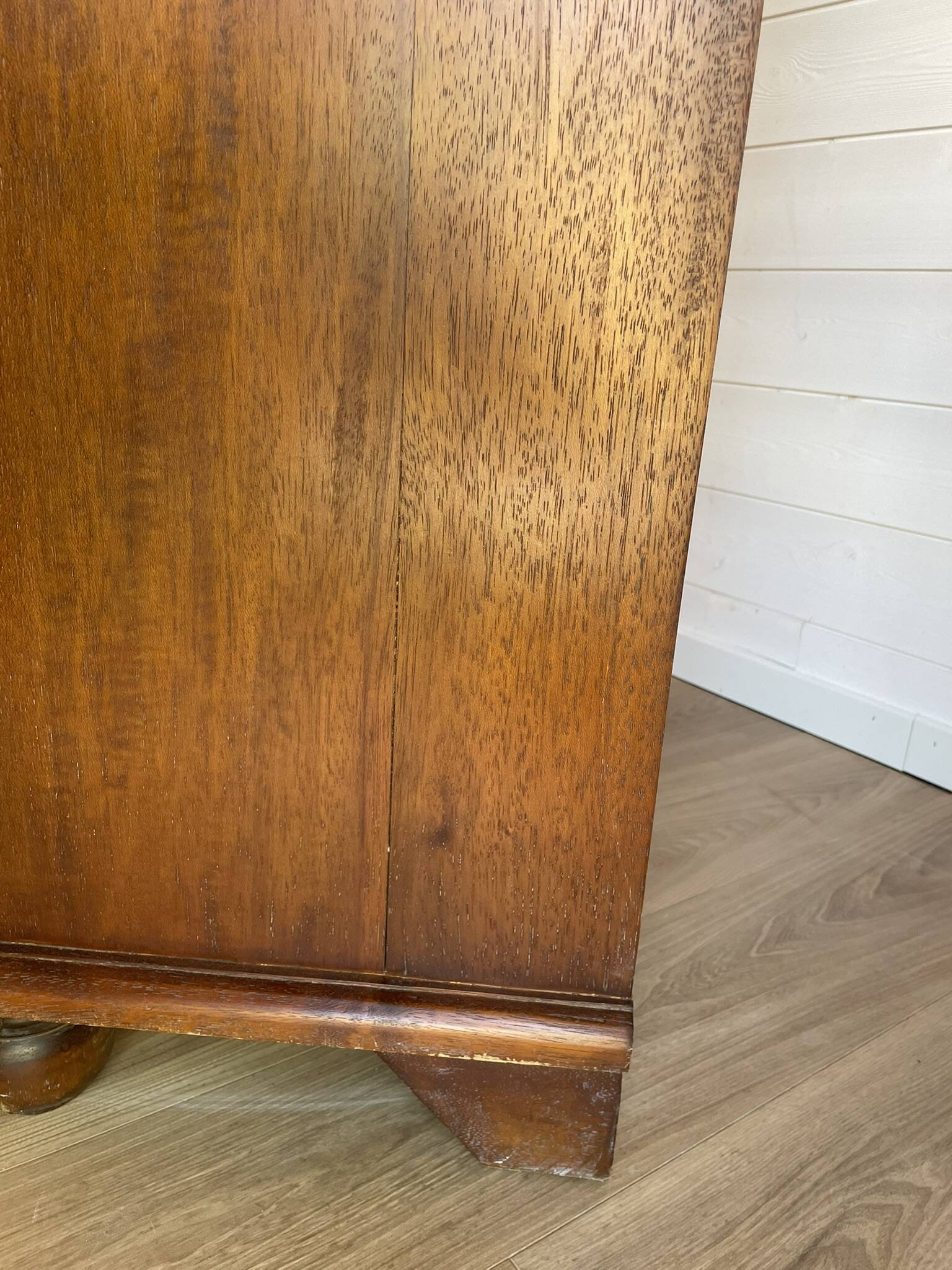 Beautiful antique solid wood wardrobe, country chic / Provençal, carved.