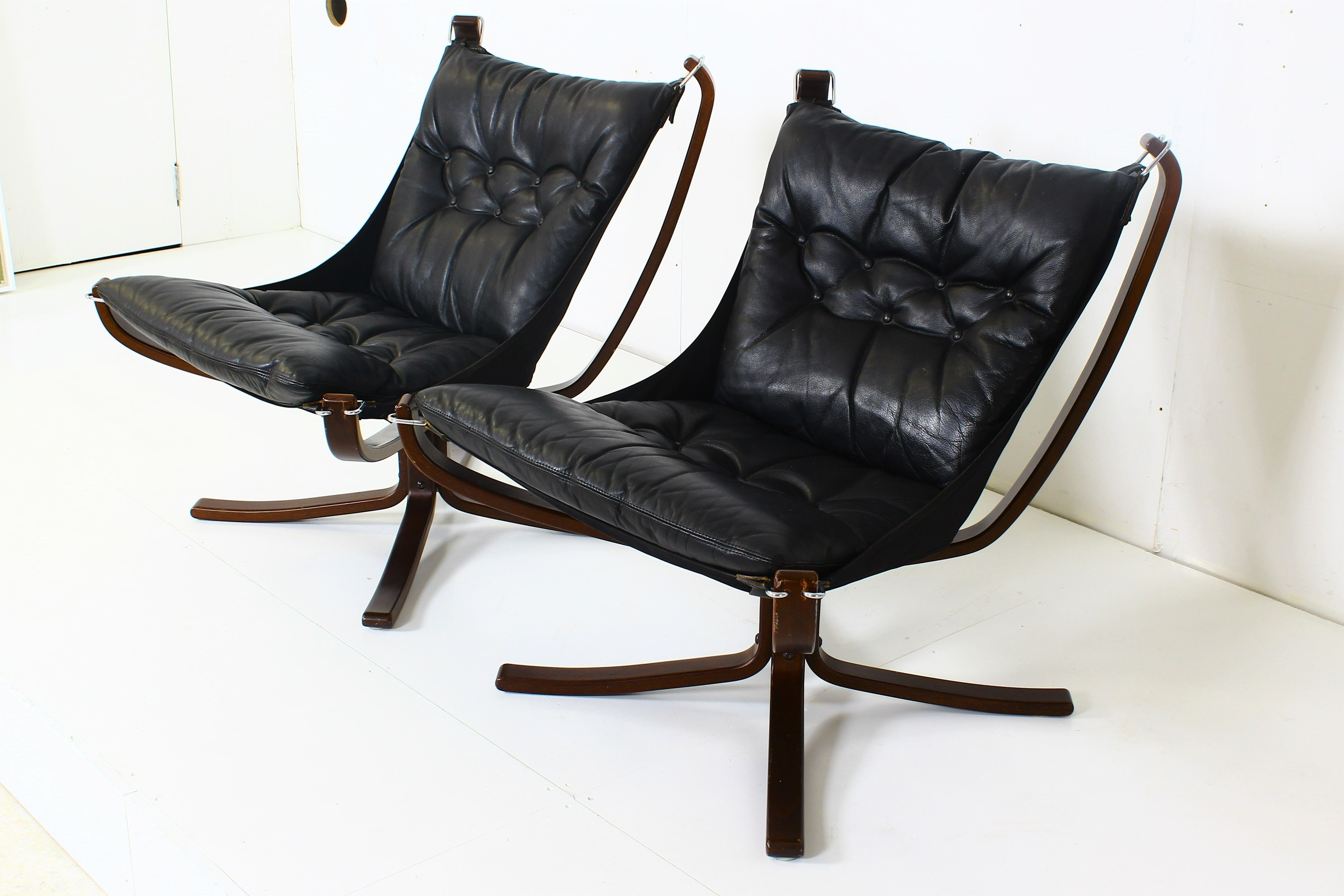 Pair of vintage falcon armchairs by sigurd scandinavian ressel 1970