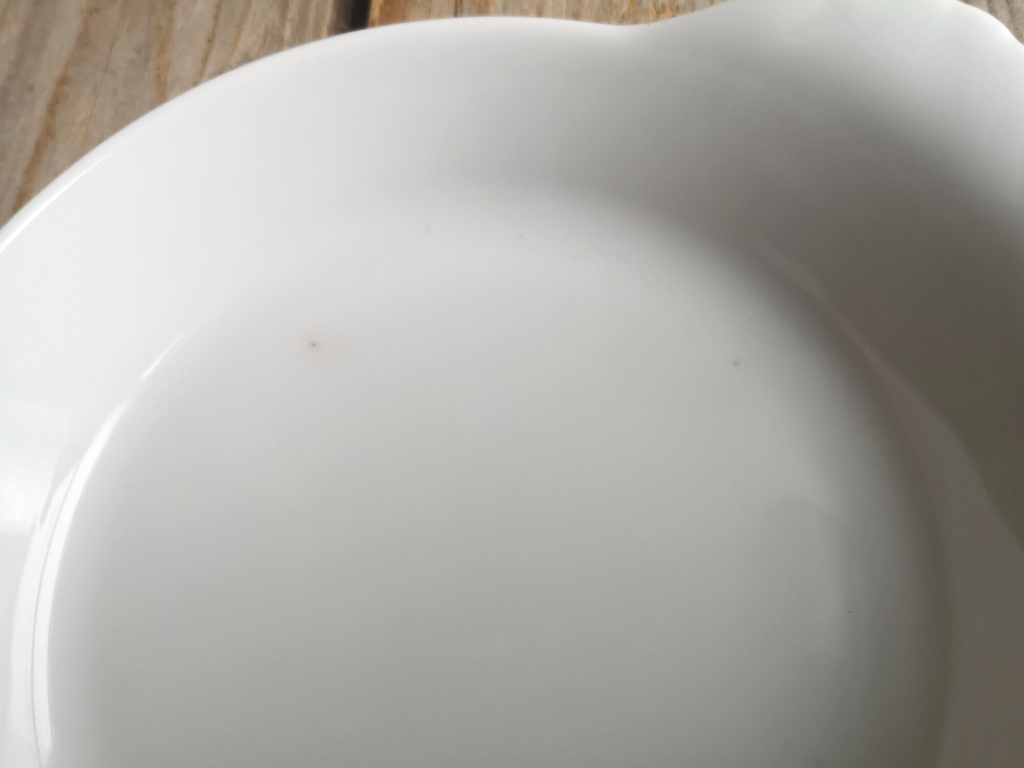 3 Small Round Dishes in White Porcelain Pillivuyt