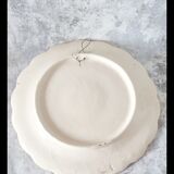 Ancienne assiette en céramique espagnole du XIXème siècle peinte à la main. Pièce unique