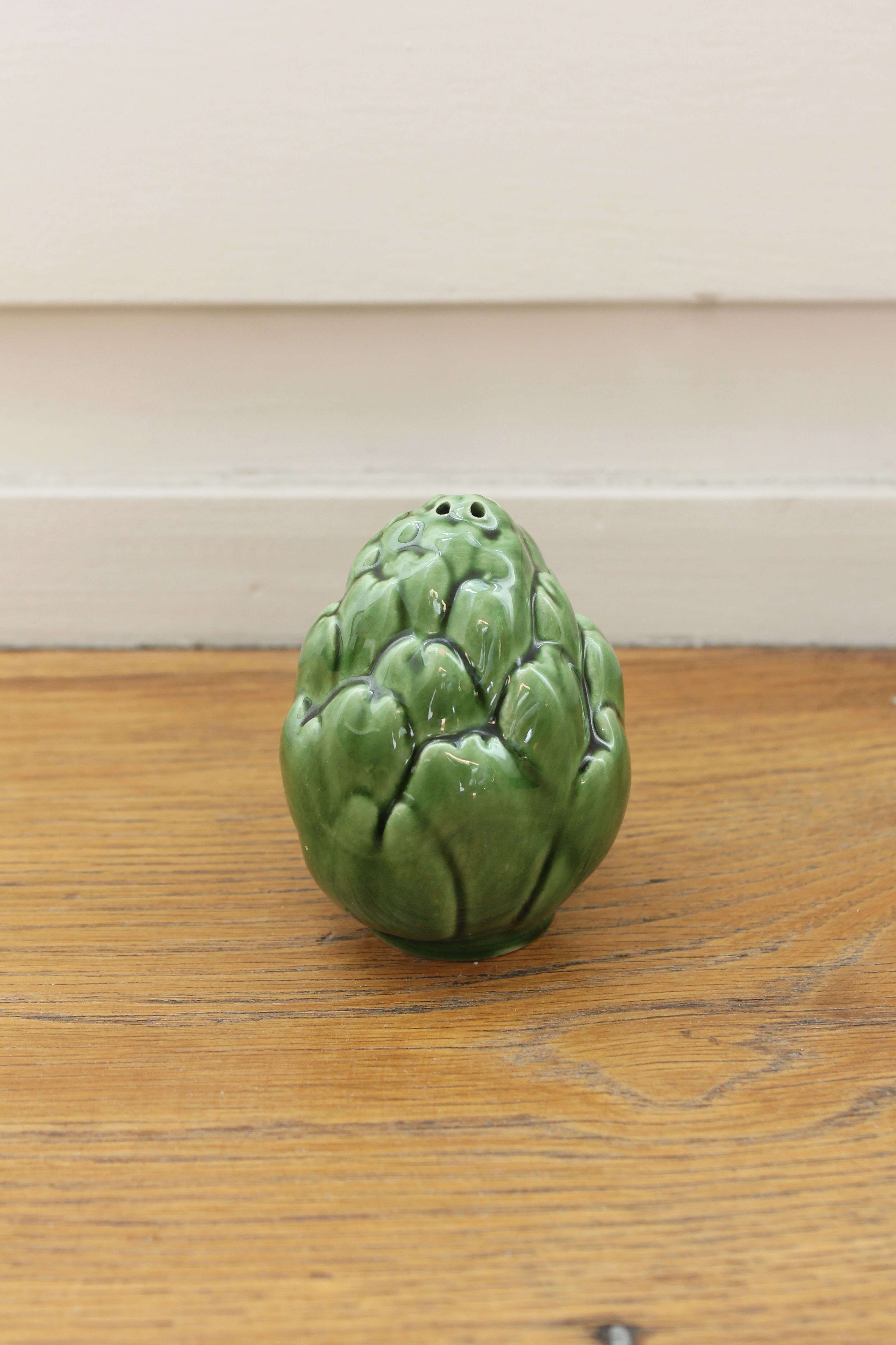 Artichoke salt shaker in vintage slurry