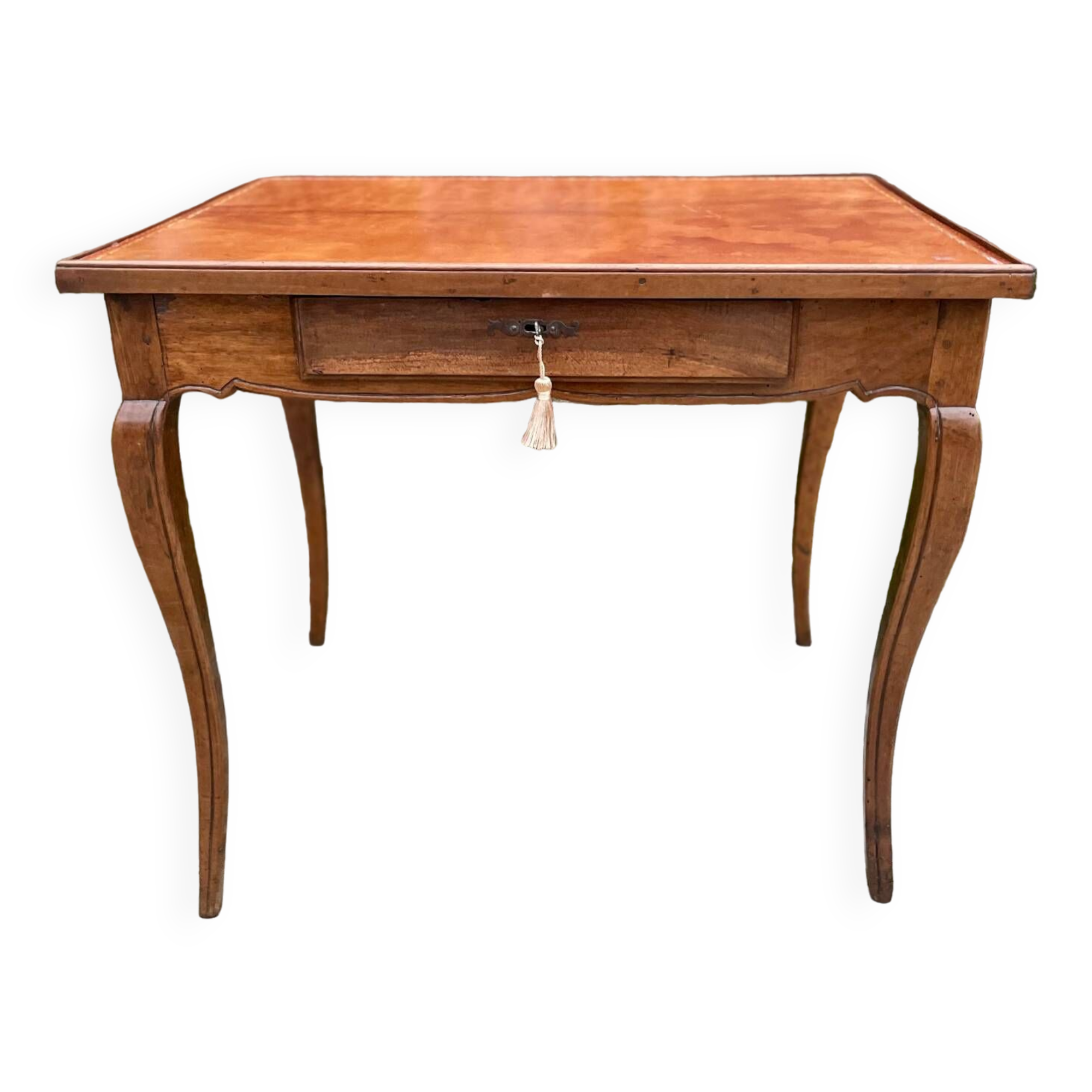 Petite table bureau dite à plateau « Cabaret » en noyer d’époque Louis XV