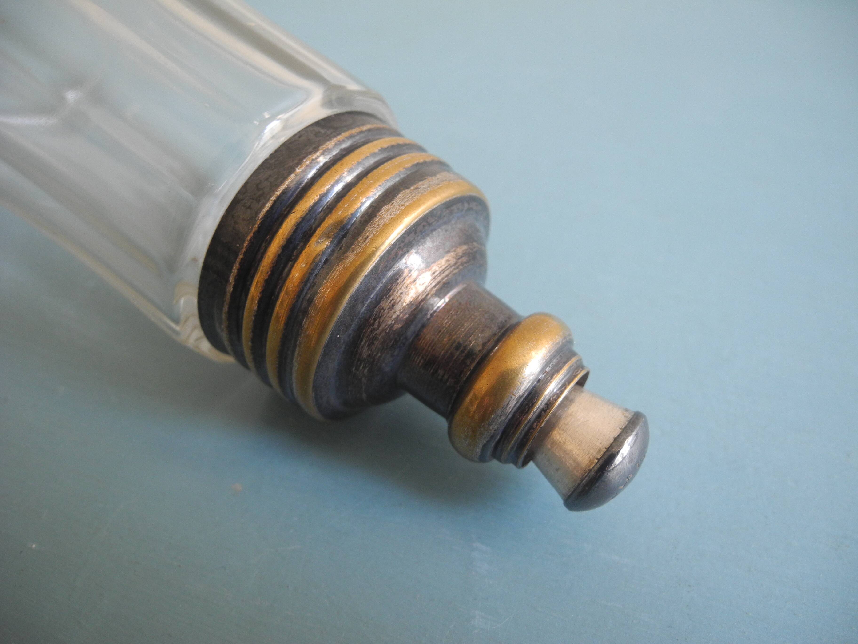 old French sugar shaker La Parfaite SGDG