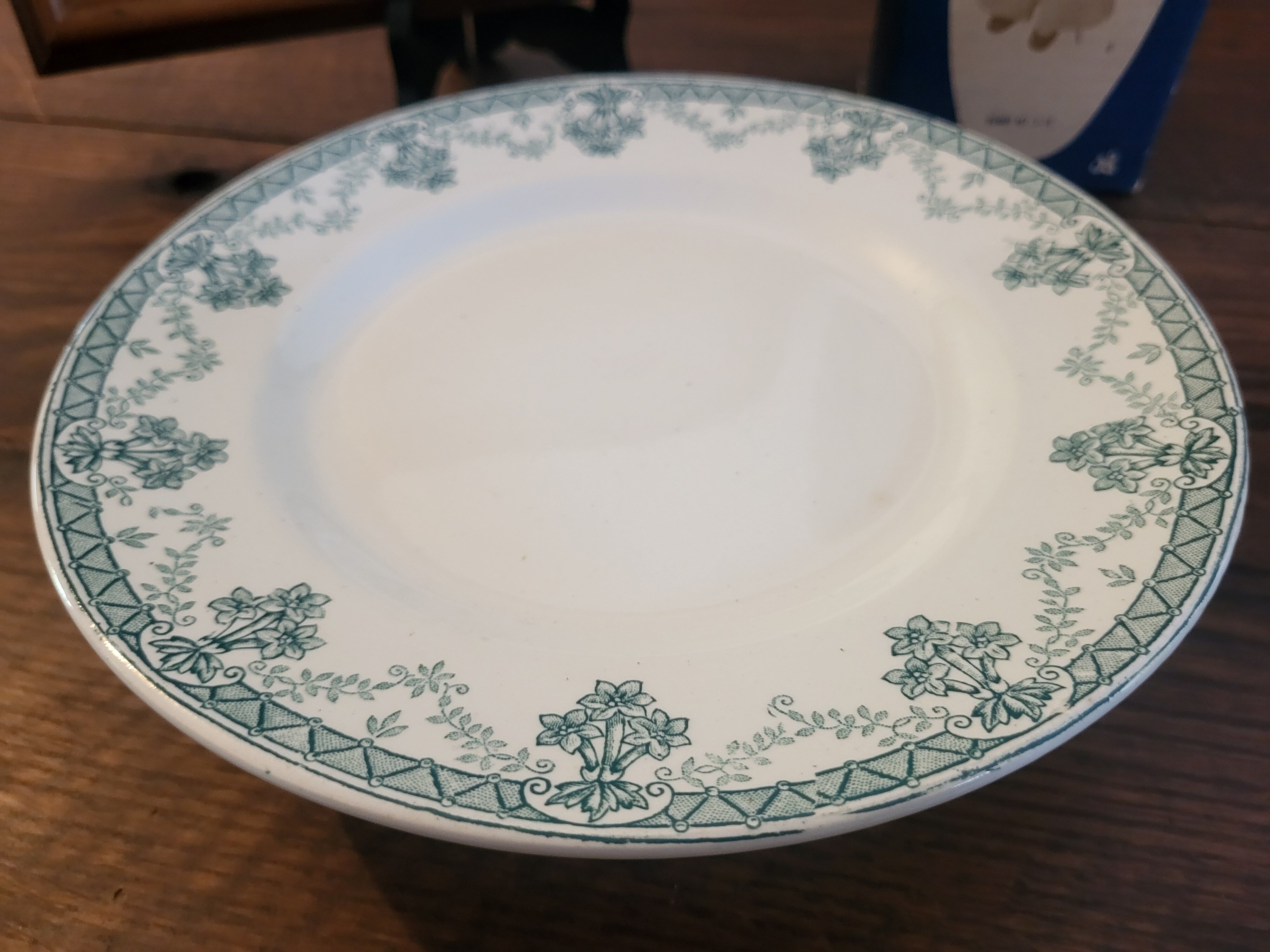 Antique cake stand Saint Amand Model Cahors