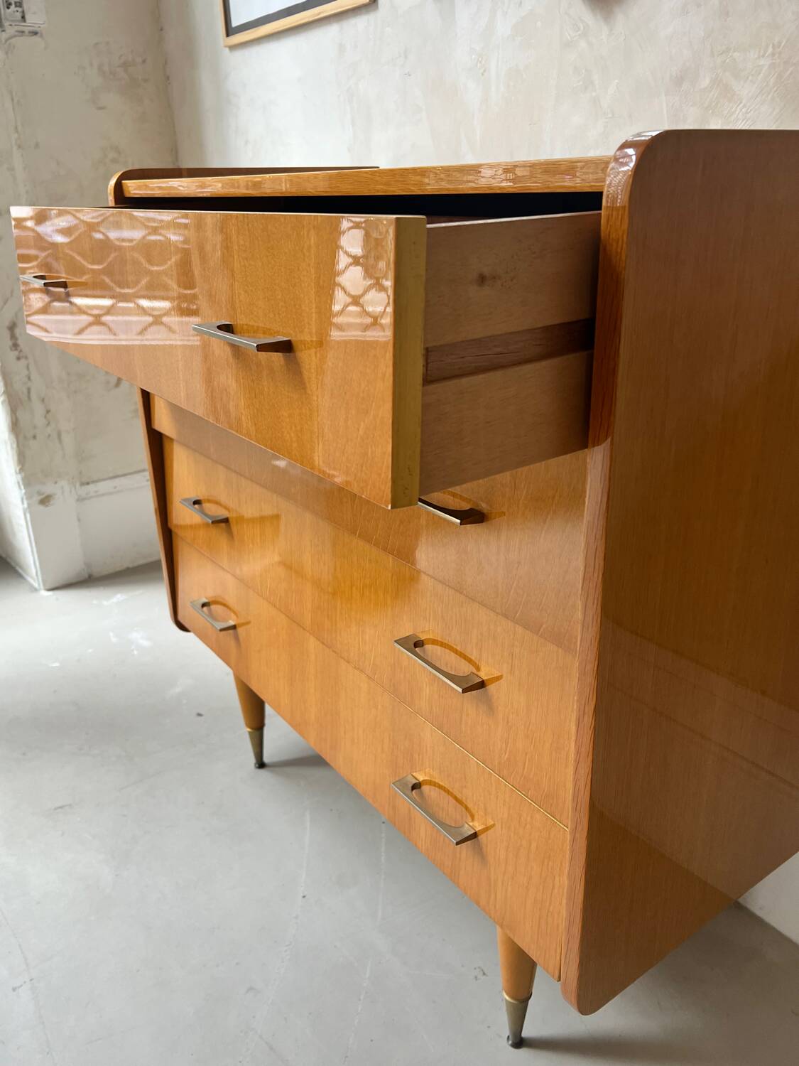 Vintage chest of drawers