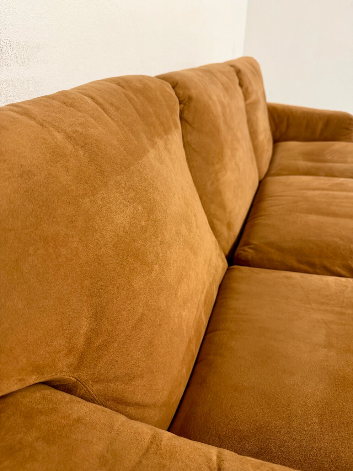 Three-seater alcantara canapé design by Tobia Scarpa for BB ITALIA vintage.