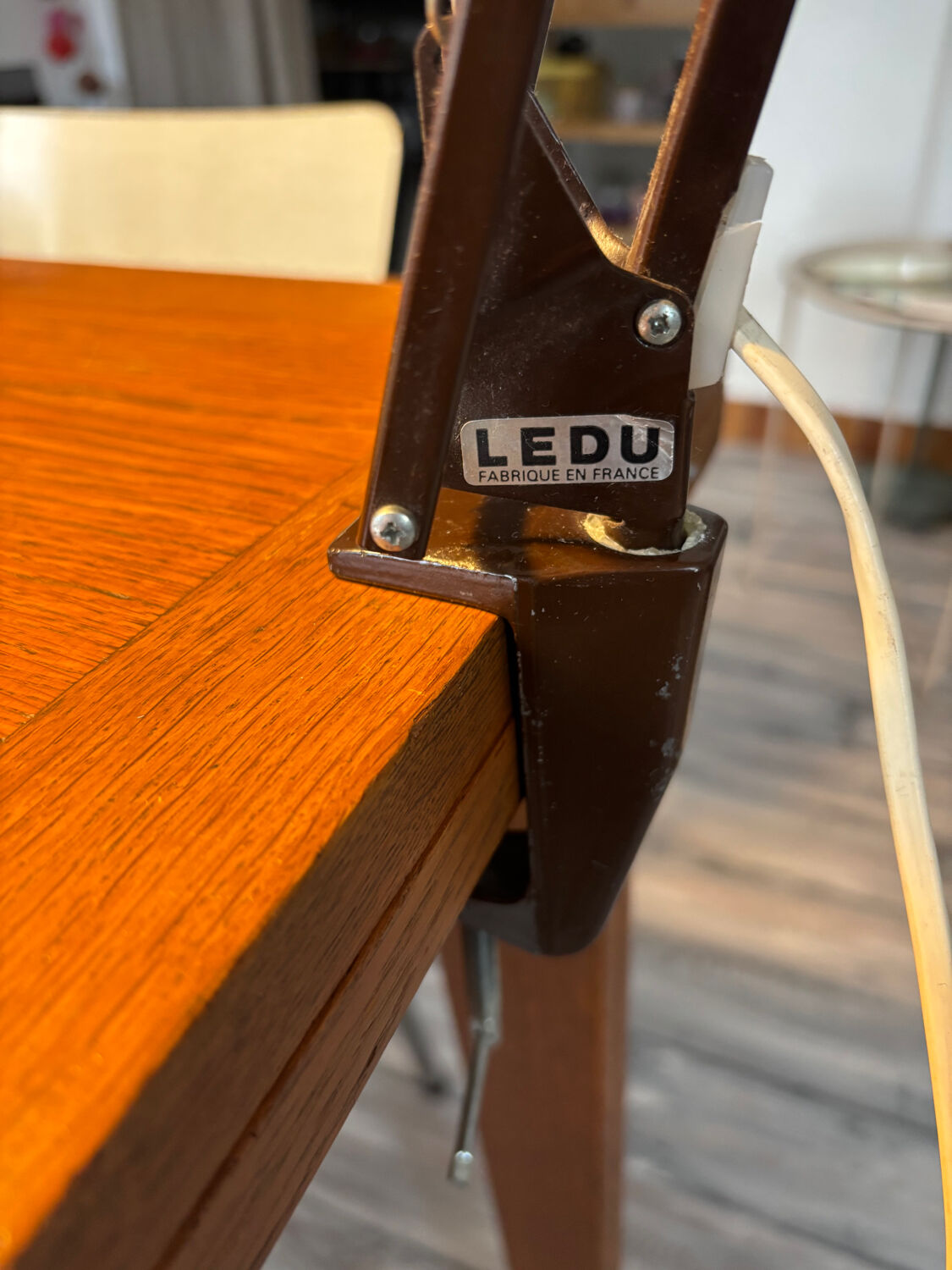 Ledu architect's lamp