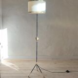Lampadaire tripode vintage metal noir et boule laiton