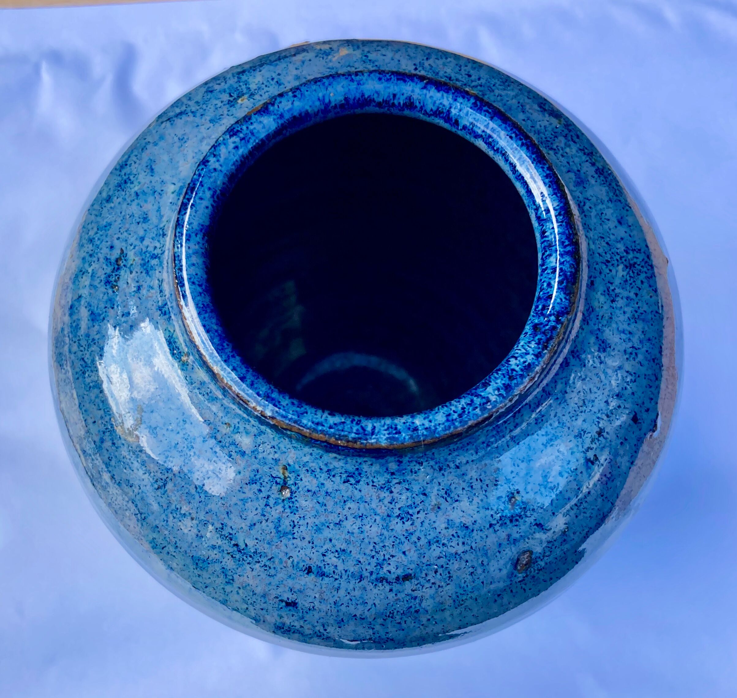 Pensu vase , in enamelled ceramic