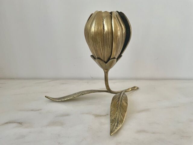 Ashtray "flower" brass 1970