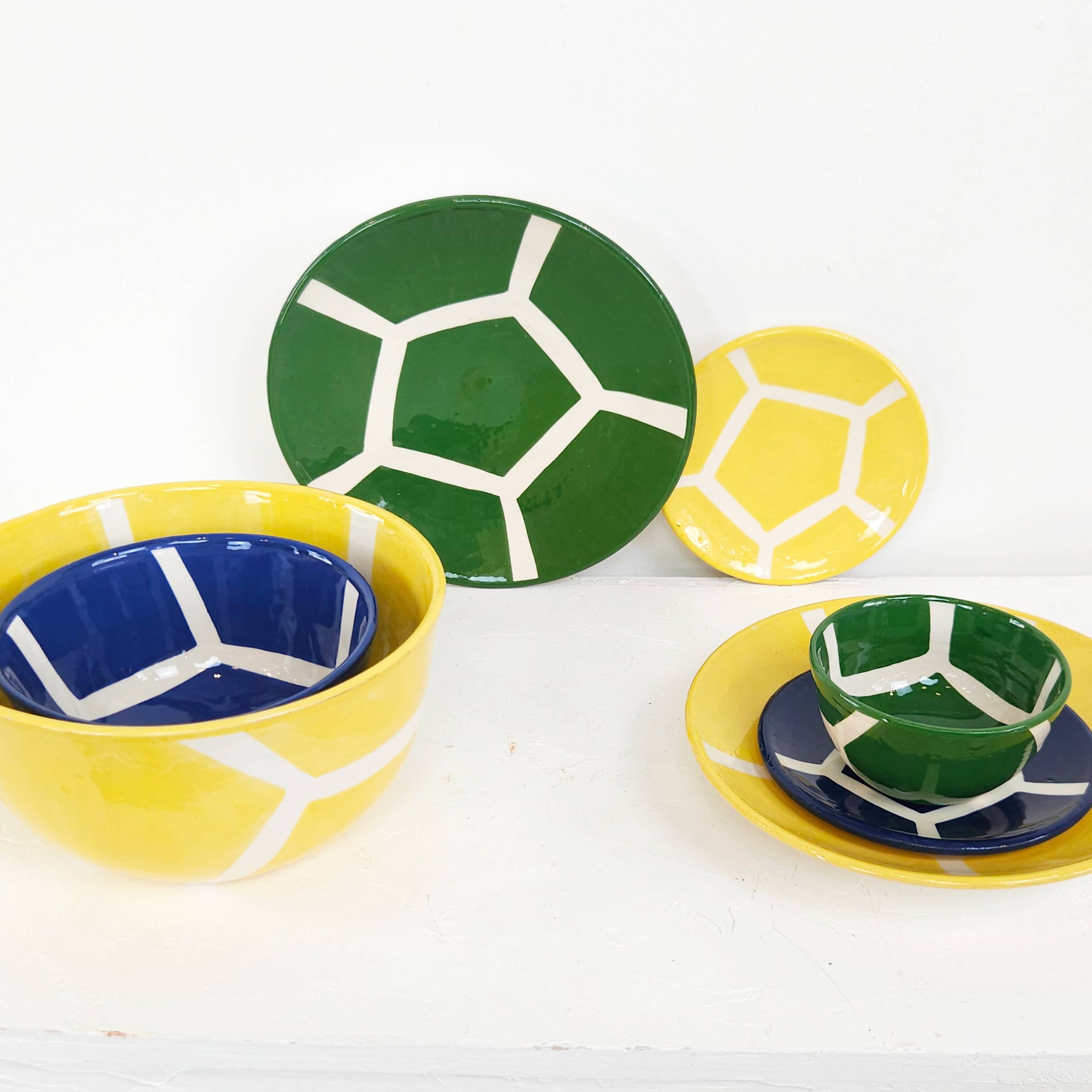 Medium plate - green ground