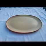 Oval dish in speckled enamelled stoneware
