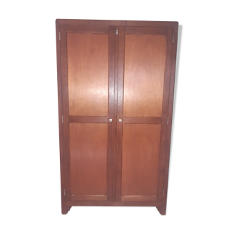 Armoire parisienne