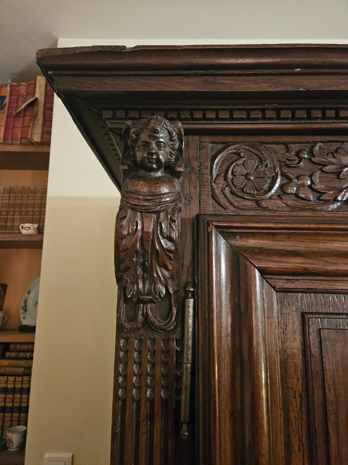 Antique linen cupboard - 16th century