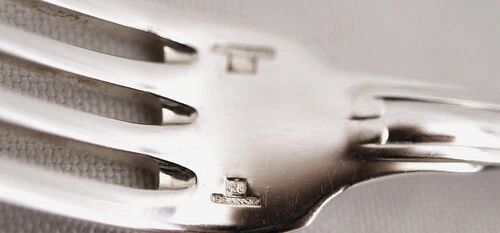 Christofle Vendôme Shell, 62-piece cutlery set, silver-plated knives.