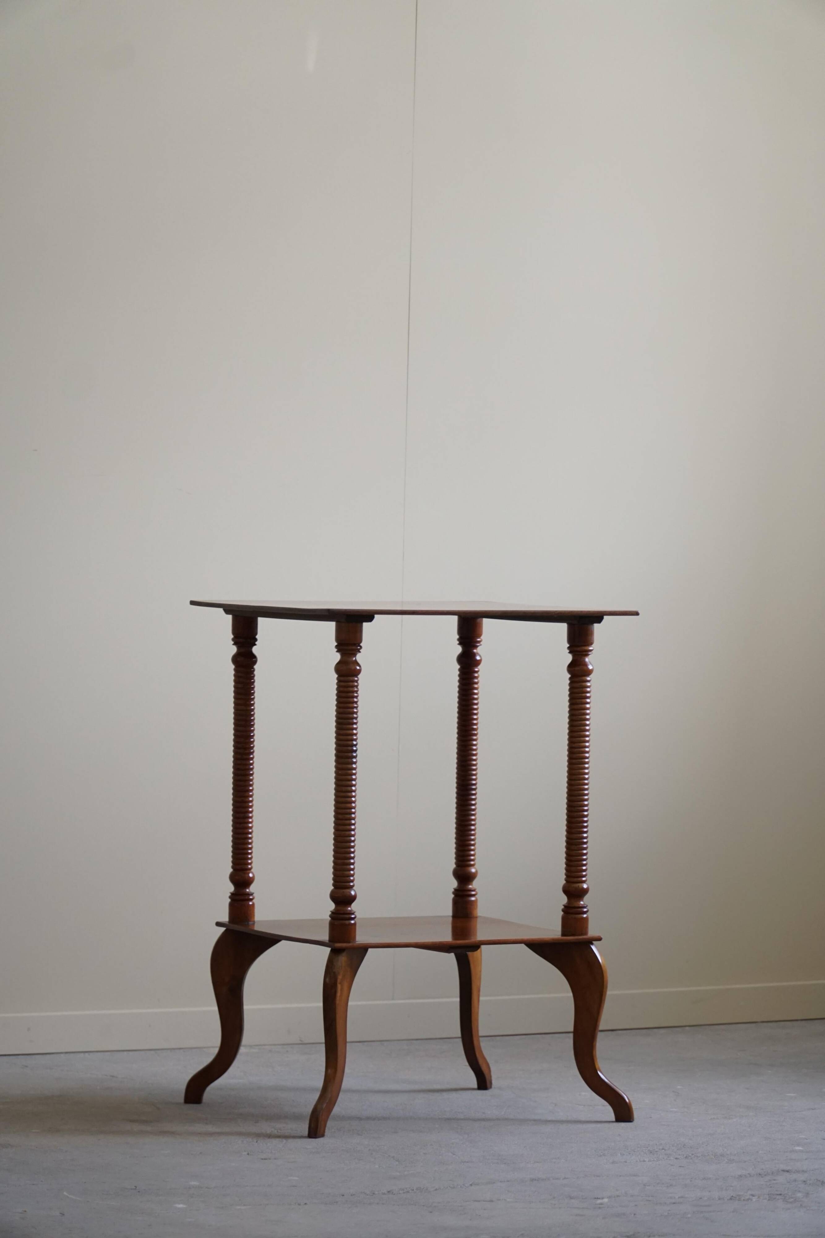 Danish side table / Pedestal with finely carved legs, early 20th century