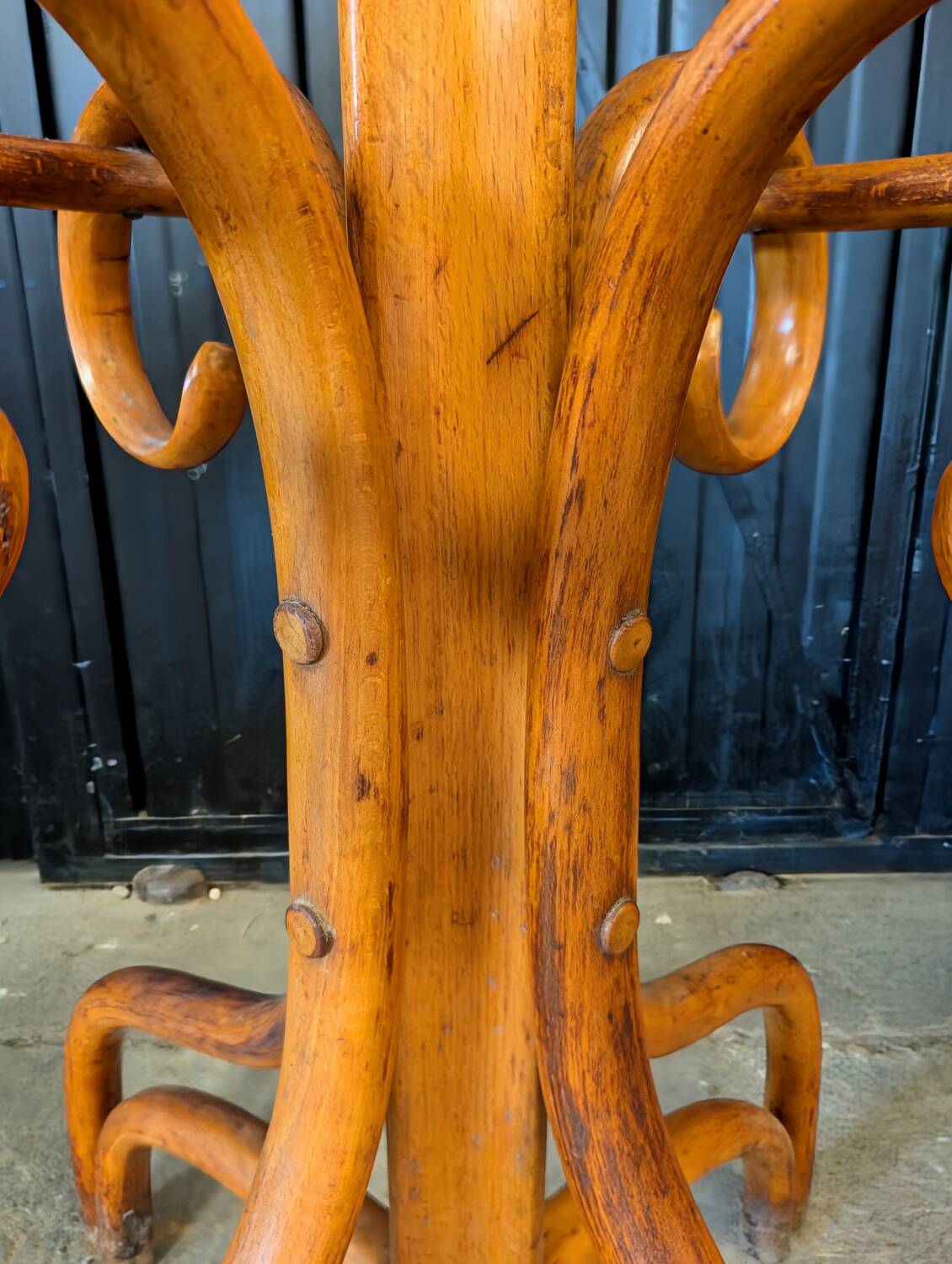 Porte manteaux perroquet Fischel Art deco