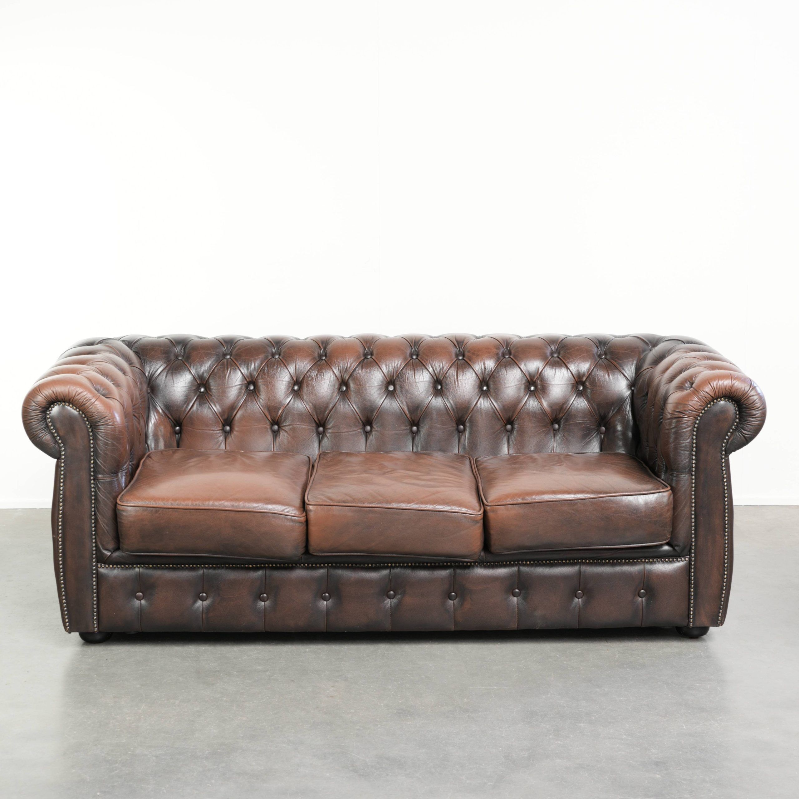 Brown cowhide leather Chesterfield 3-seater sofa in English style