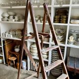 Dark wood 5-step stool