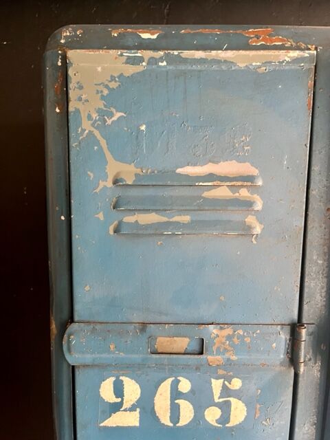 Industrial cloakroom