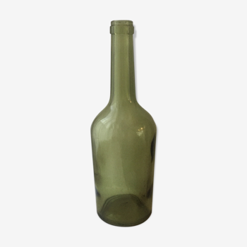 Glass bottle