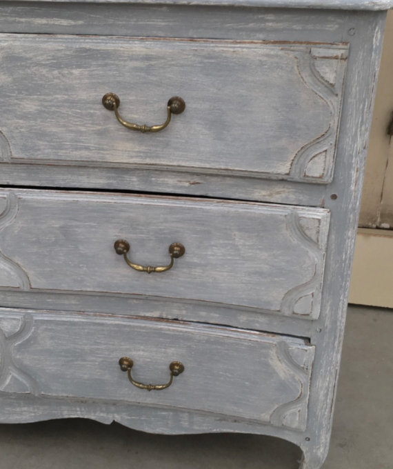 The 18th century Provencal painted Dresser