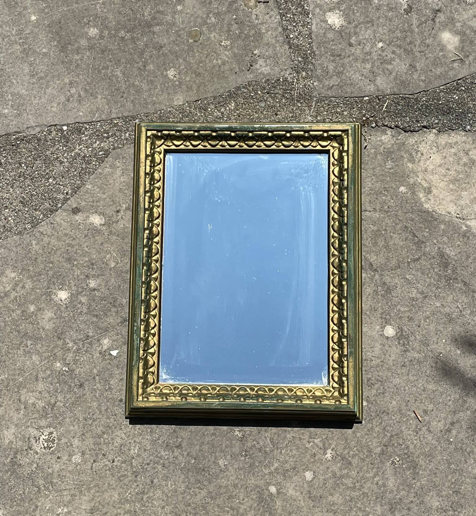 Miroir doré baroque vintage
