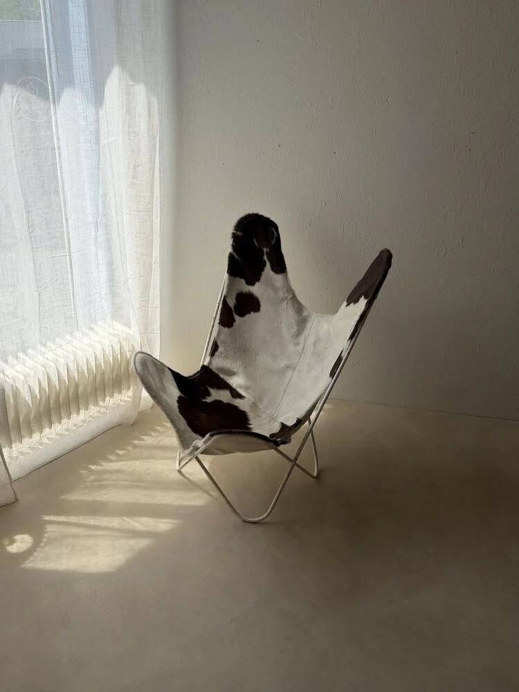 Fauteuil papillon vintage en cuir de vache des années 1970