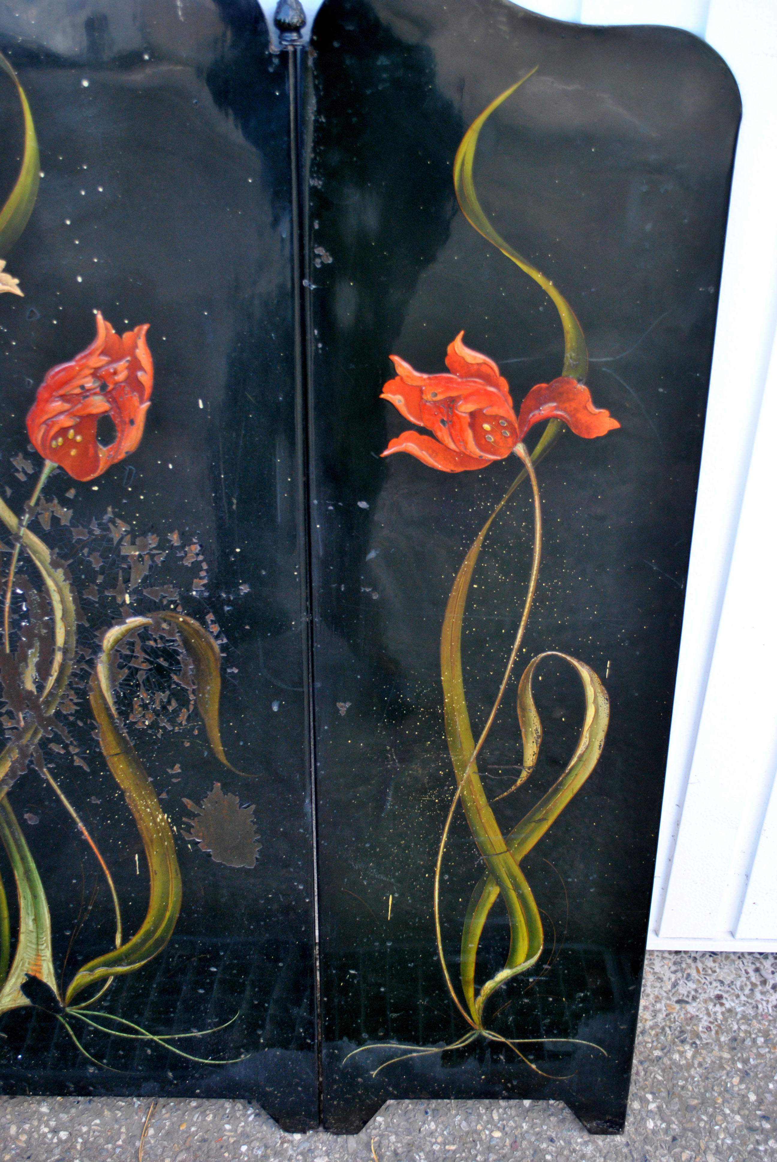 Art nouveau firewall in black enamelled sheet metal - decoration of painted tulips screen 1900