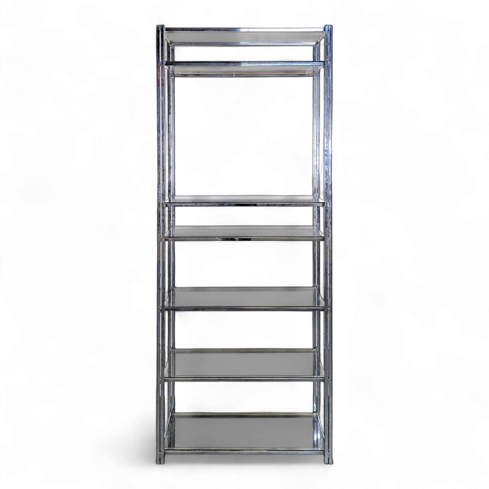 Etagère chromée et verre fumé des années 70