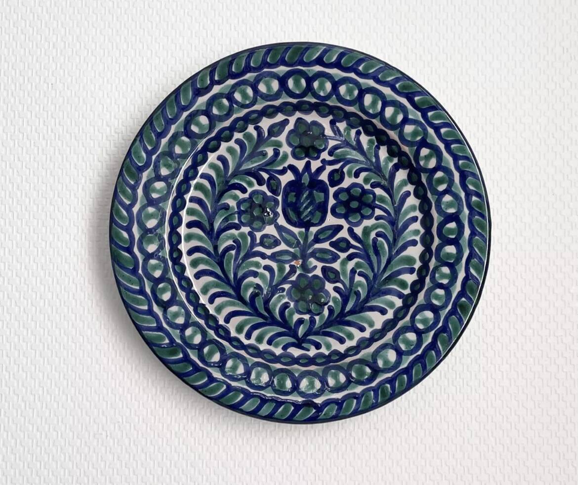 Fajalauza enamelled flat plate