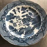 Ancienne assiette en faïence avec décor de paysage d’asie 19,5 cm