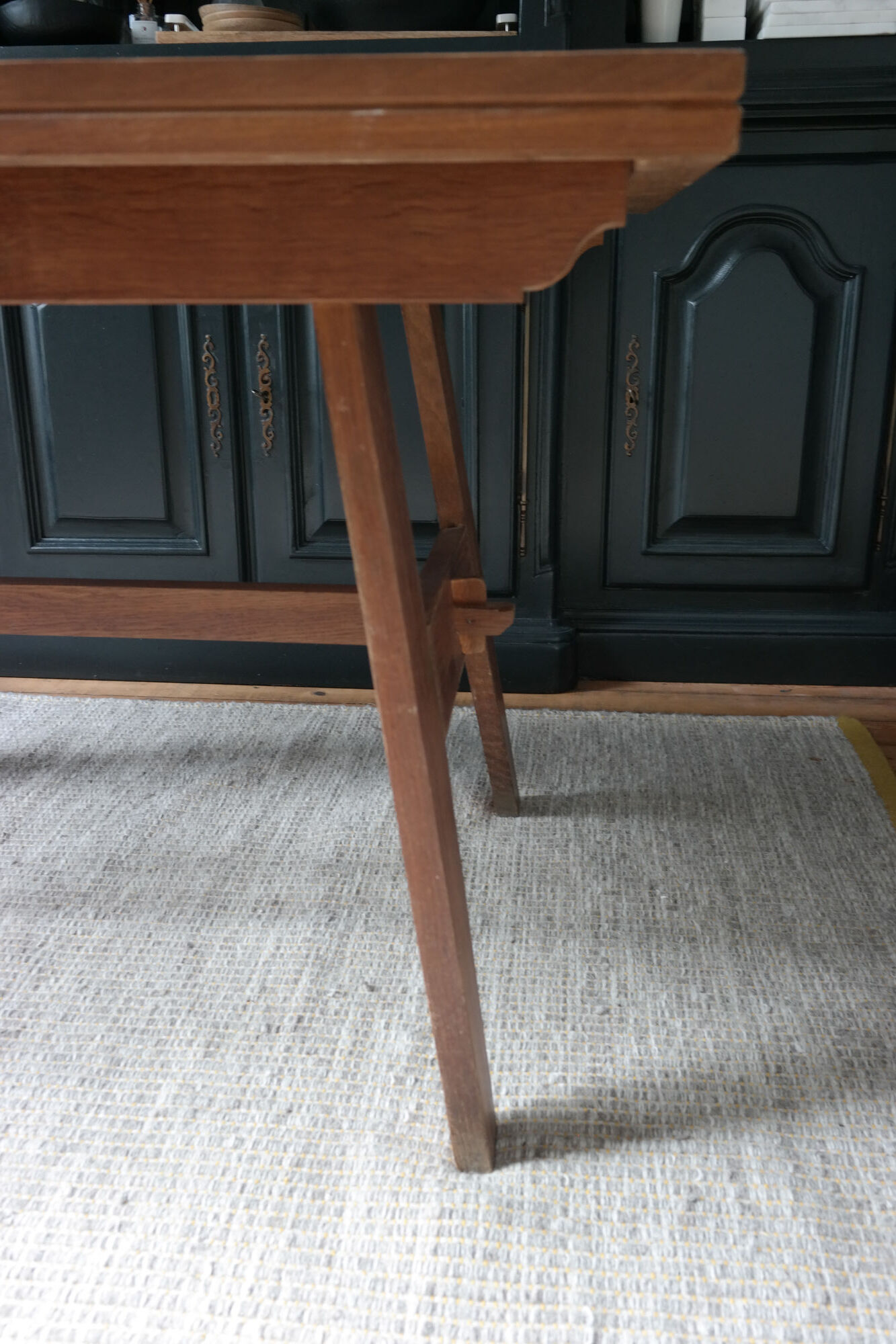 René Gabriel dining table, Reconstruction period