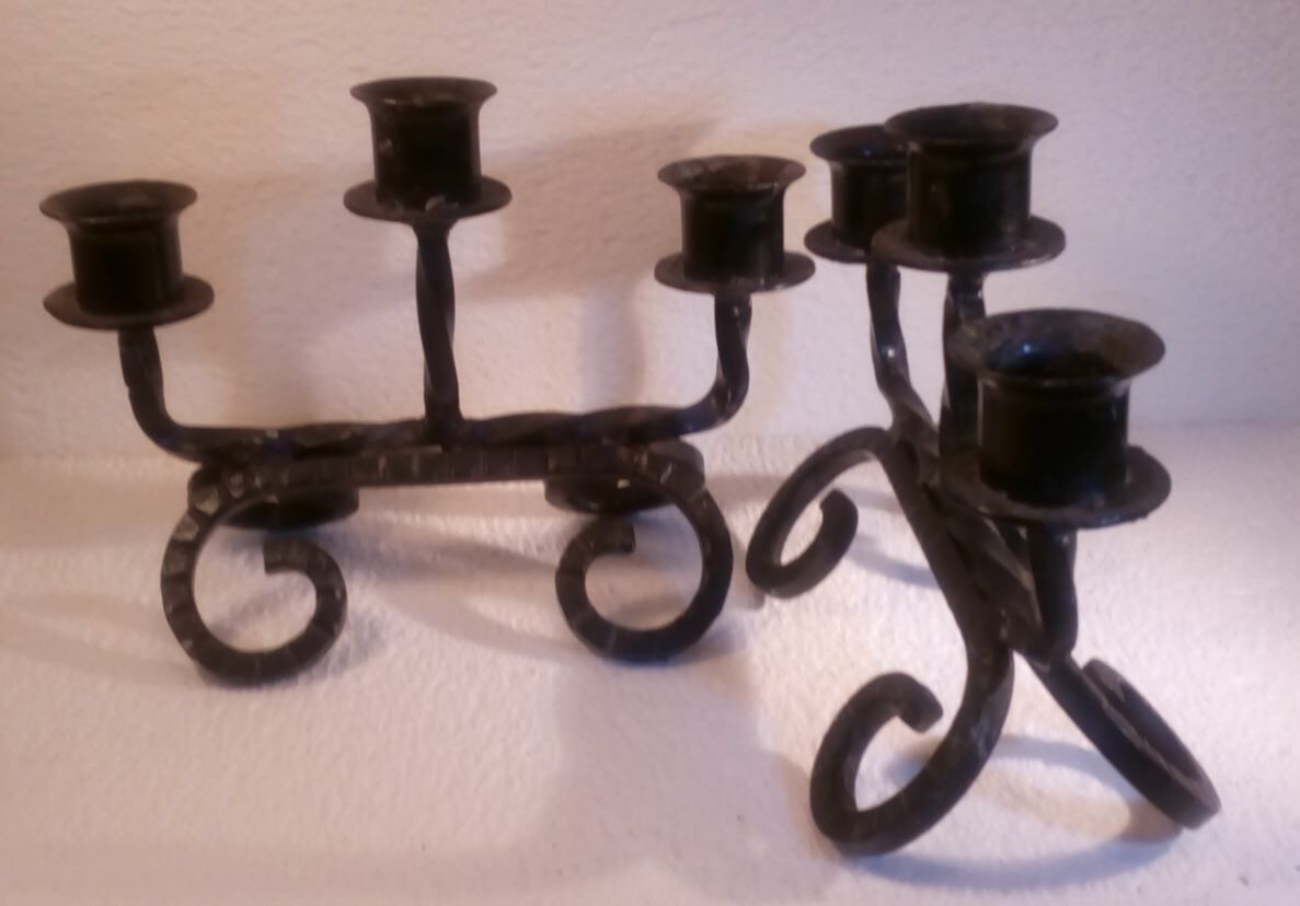 Pair of sconces in wrought iron