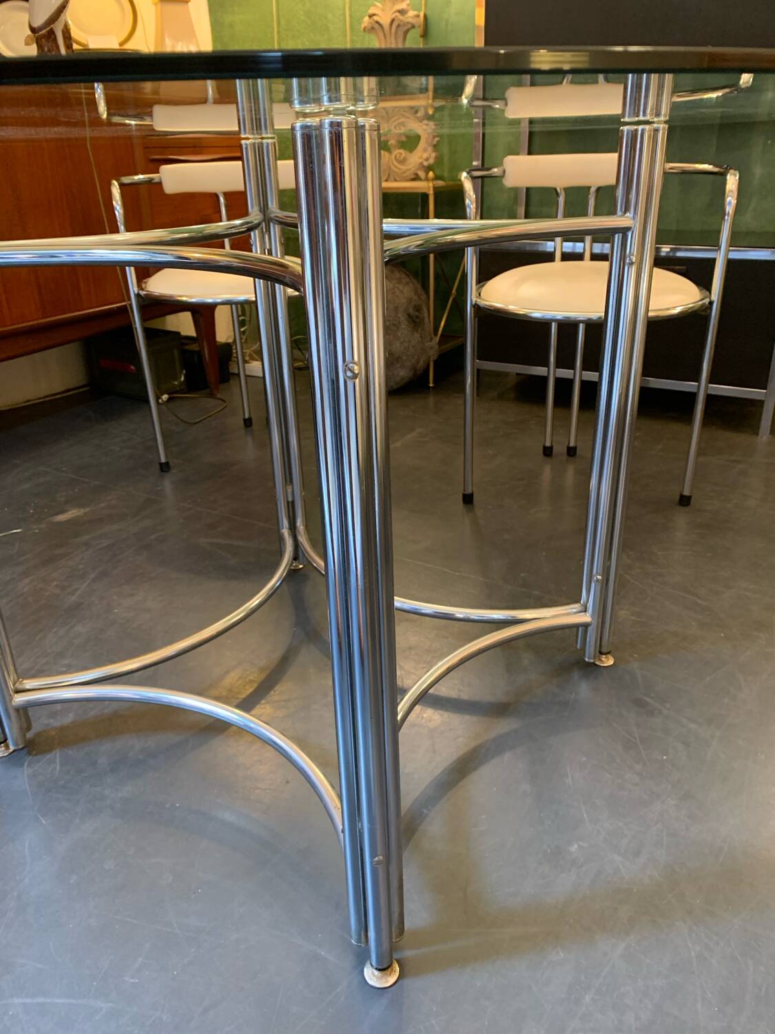 Ensemble table et chaises chrome et verre