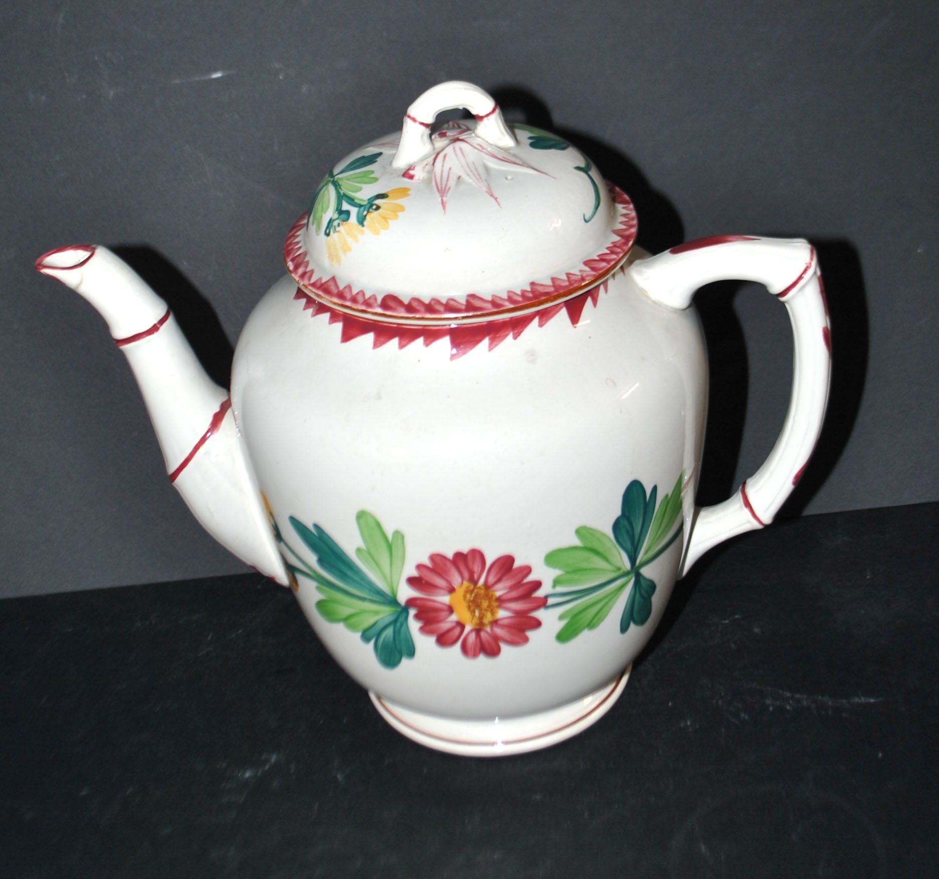 Sarreguemines coffee pot, Colmar polychrome decoration, bamboo shape, 1930.
