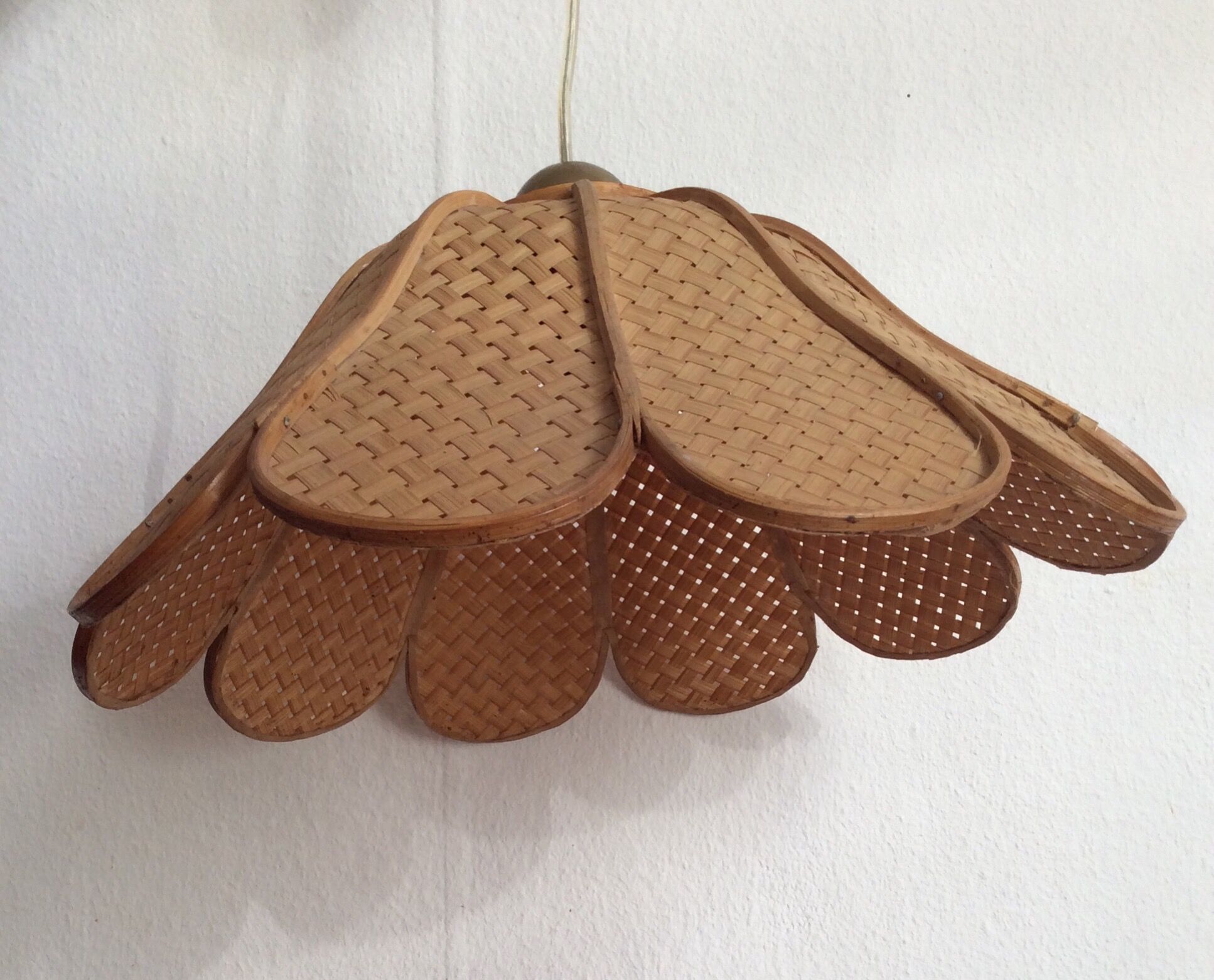 Rattan flower hanging 60s
