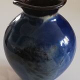 Ceramic vase with notch neck