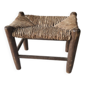 Wood and straw footrest