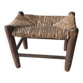 Wood and straw footrest