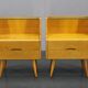 Ensemble de tables de chevet et commode avec étagère en verre des années 1960, Tchécoslovaquie